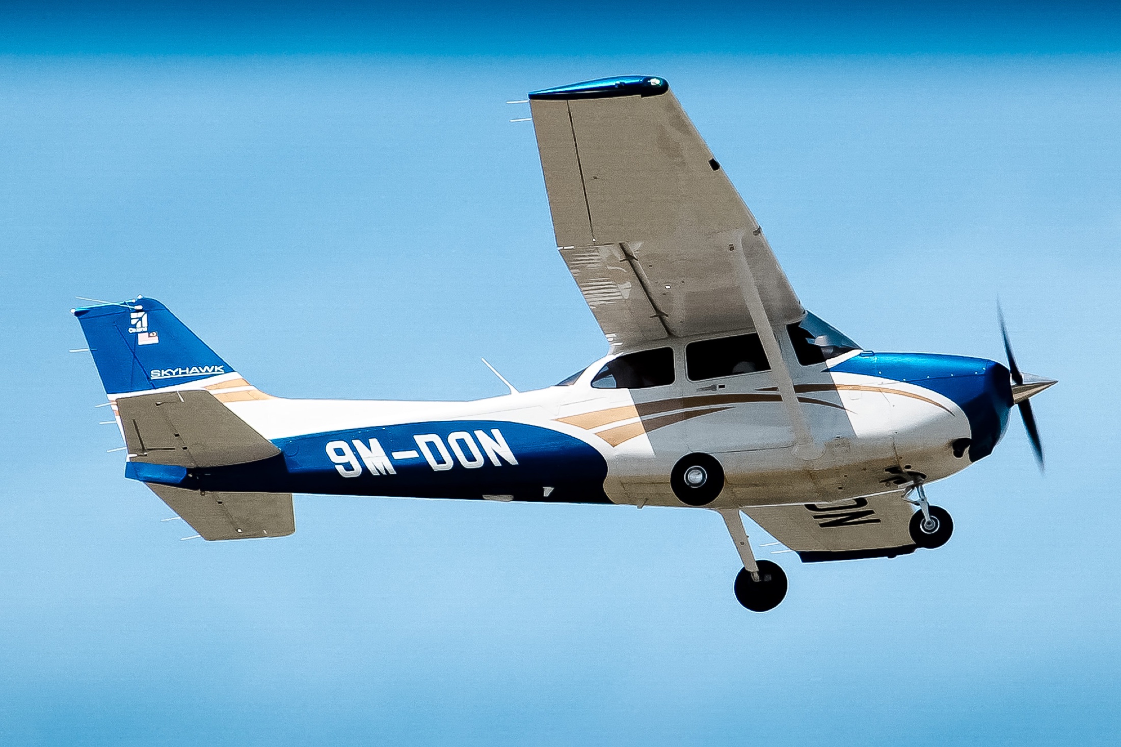 LLFA Cessna 172 registration 9M-DON in flight