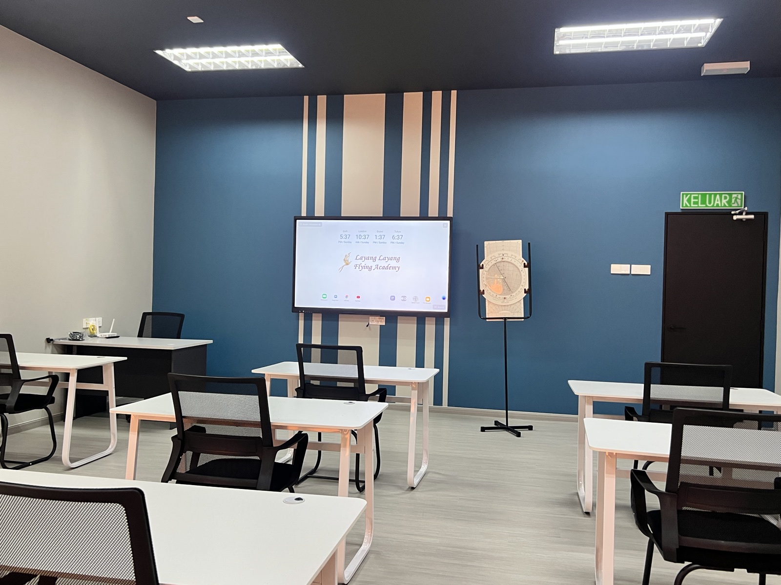 Modern LLFA classroom